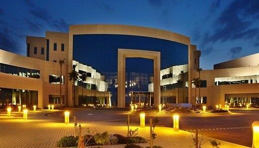 التسجيل في الجامعات السعودية للاجانب