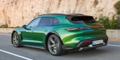 تعرف على مواصفات سيارات Porsche Taycan Cross 2022 بتحديثات ومواصفات جديدة